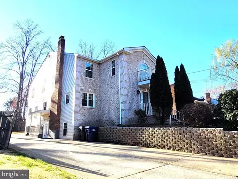 3605 Crest Dr, Annandale, VA 22003