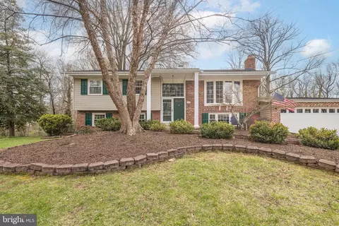 9209 Volunteer Dr, Alexandria, VA 22309