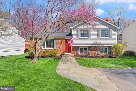 Exterior - 8282 Morning Dew Ct, Springfield, VA 22153 photo 2 of 22