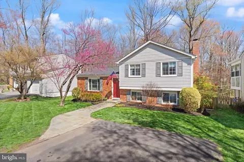 Exterior - 8282 Morning Dew Ct, Springfield, VA 22153 photo 6 of 22