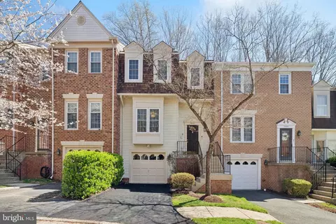 7810 Ashley Glen Rd, Annandale, VA 22003