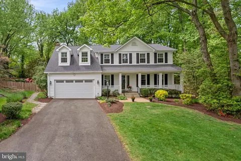 12511 Chasbarb Ter, Herndon, VA 20171