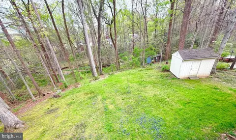 Exterior - 8467 Thames St, Springfield, VA 22151 photo 6 of 7