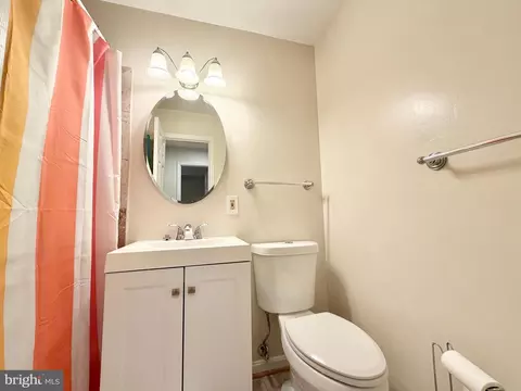 Bath - 8467 Thames St, Springfield, VA 22151 photo 3 of 3