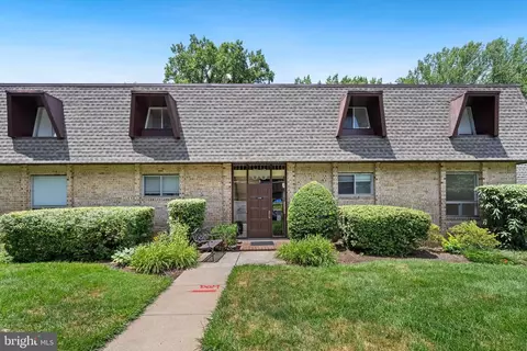 11606 Vantage Hill Rd #12B, Reston, VA 20190