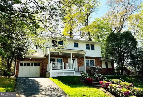 3308 Rocky Mount Rd, Fairfax, VA 22031