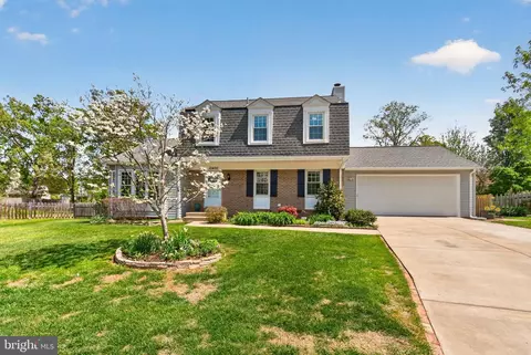 13400 Catoctin Ct, Herndon, VA 20170