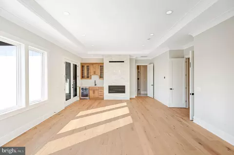 Living - 7007 Hector Rd, Mclean, VA 22101 photo 12 of 12
