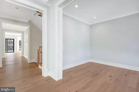 Entry Way - 7007 Hector Rd, Mclean, VA 22101 photo 8 of 11