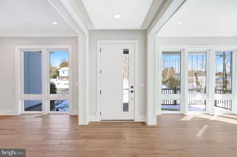 Entry Way - 7007 Hector Rd, Mclean, VA 22101 photo 1 of 11
