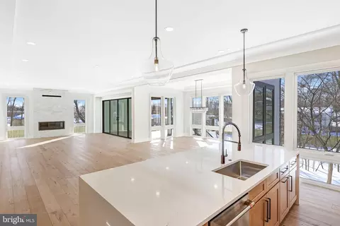 Living - 7007 Hector Rd, Mclean, VA 22101 photo 4 of 12