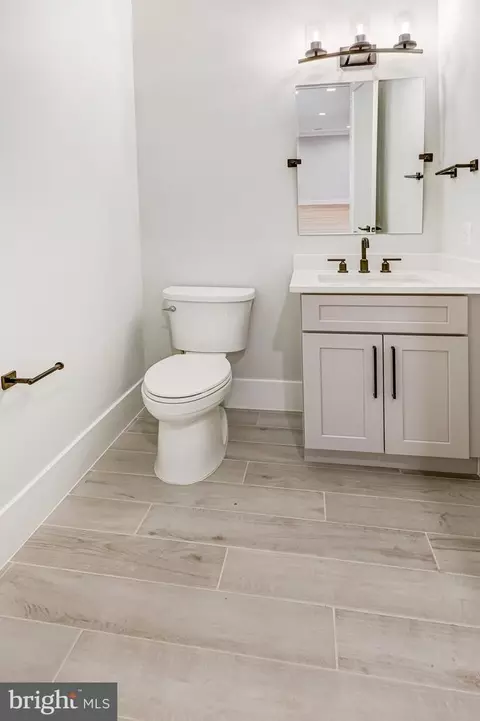 Bath - 7007 Hector Rd, Mclean, VA 22101 photo 20 of 20