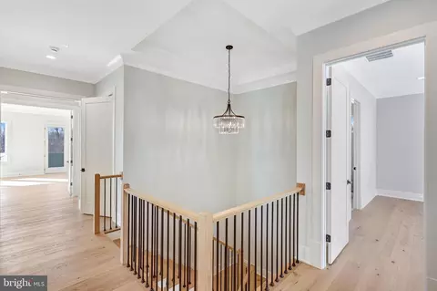 Entry Way - 7007 Hector Rd, Mclean, VA 22101 photo 6 of 11