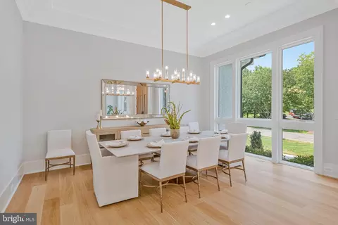 Dining - 7007 Hector Rd, Mclean, VA 22101 photo 2 of 7