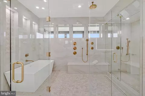 Bath - 7007 Hector Rd, Mclean, VA 22101 photo 9 of 16