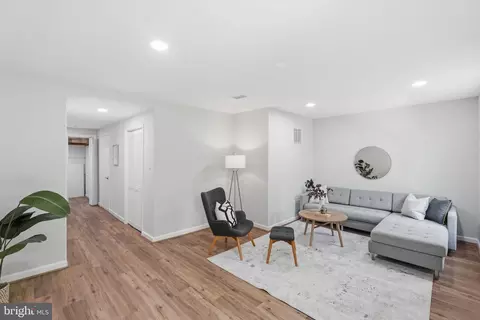 7808 Solomon Seal Dr, Springfield, VA 22152 photo 12
