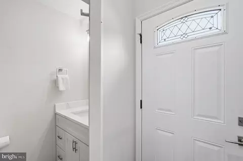 7808 Solomon Seal Dr, Springfield, VA 22152 photo 27