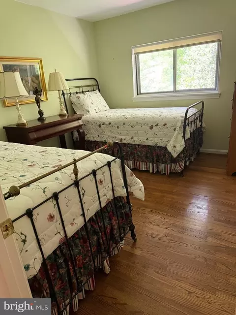 Bedroom - 6110 Harmon Pl, Springfield, VA 22152 photo 4 of 4