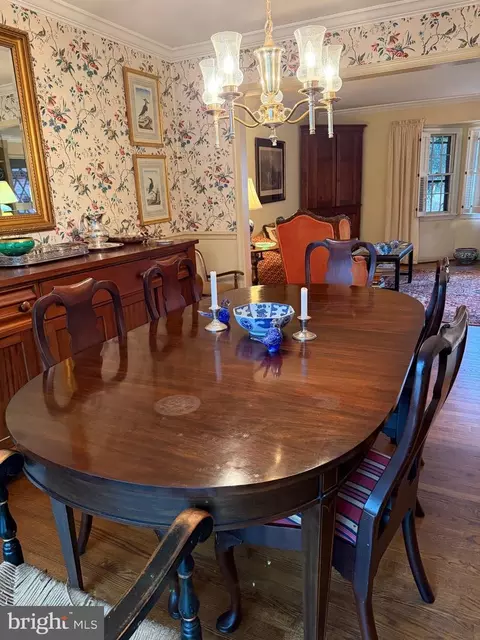 Dining - 6110 Harmon Pl, Springfield, VA 22152 photo 2 of 2