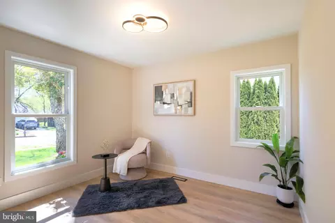 Other - 13622 Ellendale Dr, Chantilly, VA 20151 photo 4 of 10