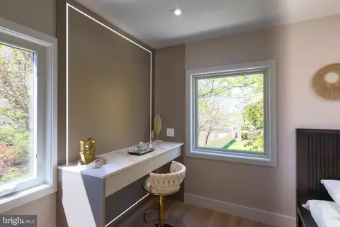 Bedroom - 13622 Ellendale Dr, Chantilly, VA 20151 photo 3 of 5