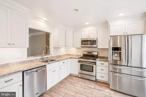 Kitchen - 7728 Hickory Glen Way, Springfield, VA 22153 photo 3 of 3