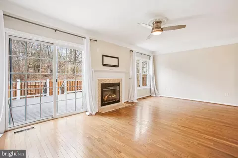Living - 7728 Hickory Glen Way, Springfield, VA 22153 photo 6 of 6