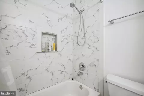 Bath - 7728 Hickory Glen Way, Springfield, VA 22153 photo 5 of 6