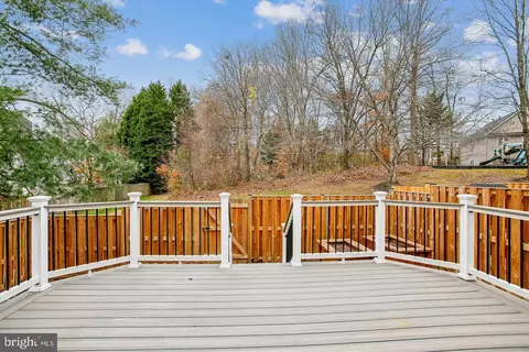 Exterior - 7728 Hickory Glen Way, Springfield, VA 22153 photo 5 of 6