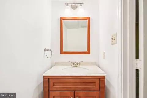Bath - 7728 Hickory Glen Way, Springfield, VA 22153 photo 6 of 6