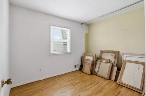 Bedroom - 13535 Tabscott Dr, Chantilly, VA 20151 photo 3 of 5