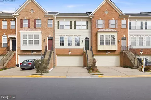 8553 Wyngate Manor Ct, Alexandria, VA 22309