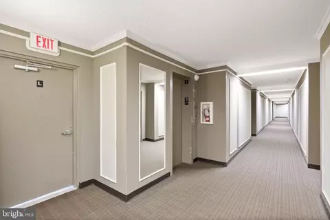 Entry Way - 7661 Provincial Dr #305, Mclean, VA 22102 photo 4 of 4