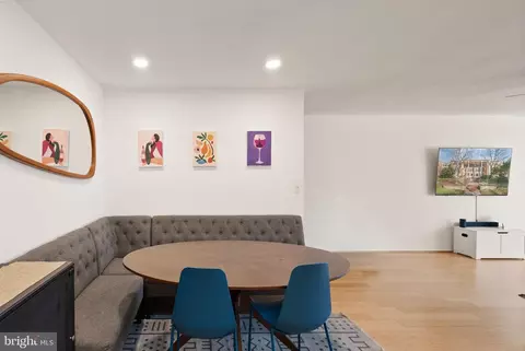 Dining - 7661 Provincial Dr #305, Mclean, VA 22102 photo 3 of 3
