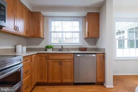 Kitchen - 5755 Heming Ave, Springfield, VA 22151 photo 2 of 5