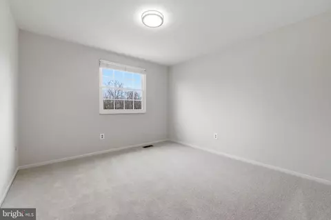 Bedroom - 5755 Heming Ave, Springfield, VA 22151 photo 8 of 8