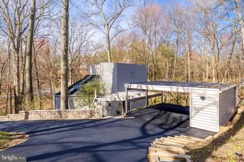 2118 Owls Cove Ln, Reston, VA 20191