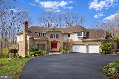 12709 Mill Glen Ct, Clifton, VA 20124