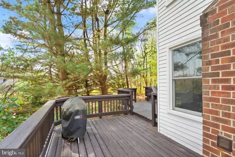 Exterior - 1232 Bishopsgate Way, Reston, VA 20194 photo 23 of 25