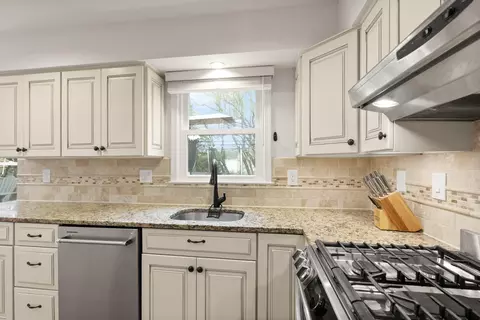 Kitchen - 1232 Bishopsgate Way, Reston, VA 20194 photo 1 of 6