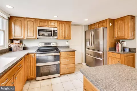 Kitchen - 8404 Chillum Ct, Springfield, VA 22153 photo 3 of 4