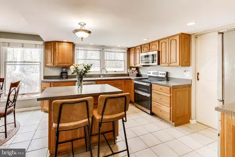 Kitchen - 8404 Chillum Ct, Springfield, VA 22153 photo 2 of 4