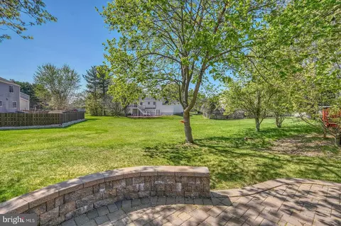 Exterior - 3869 Beech Down Dr, Chantilly, VA 20151 photo 10 of 10