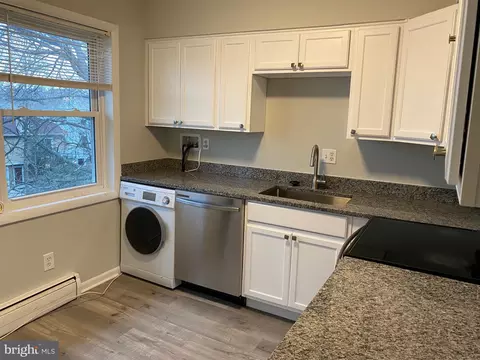 4256 Buckman Rd #27, Alexandria, VA 22309
