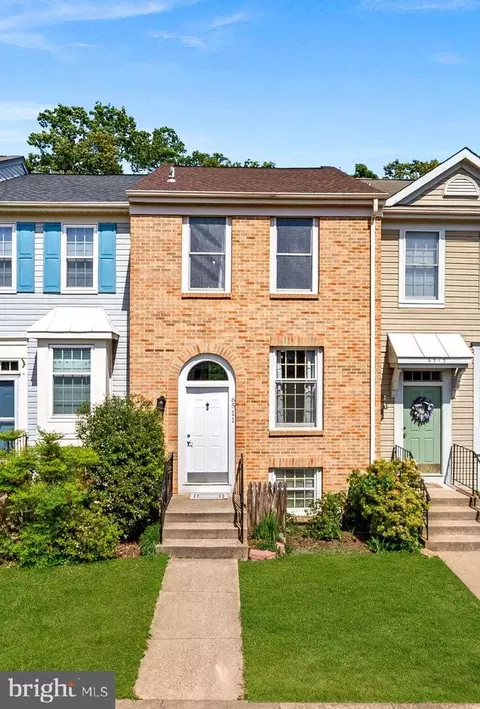 6511 Skylemar Trl, Centreville, VA 20121