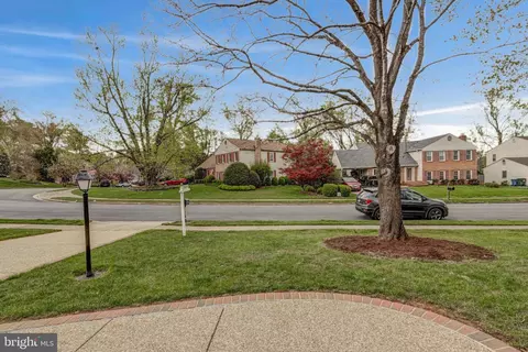 Exterior - 8619 Nanlee Dr, Springfield, VA 22152 photo 12 of 13