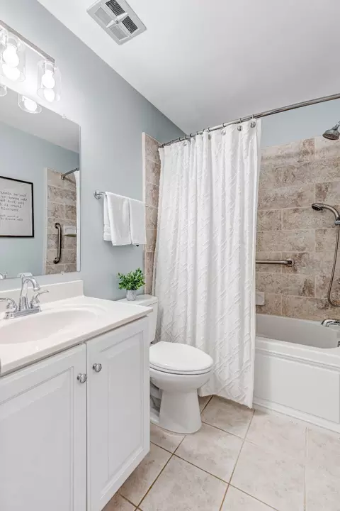 Bath - 8619 Nanlee Dr, Springfield, VA 22152 photo 1 of 6