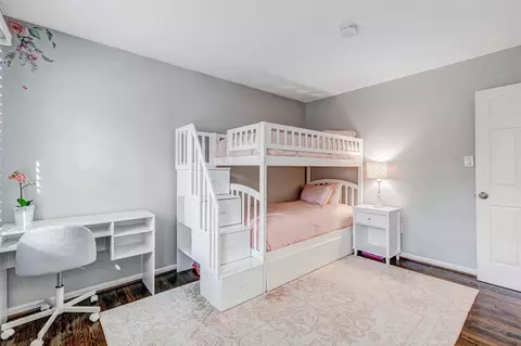 Bedroom - 8619 Nanlee Dr, Springfield, VA 22152 photo 4 of 10