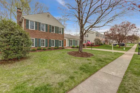 Exterior - 8619 Nanlee Dr, Springfield, VA 22152 photo 4 of 13
