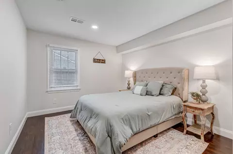 Bedroom - 8619 Nanlee Dr, Springfield, VA 22152 photo 9 of 10